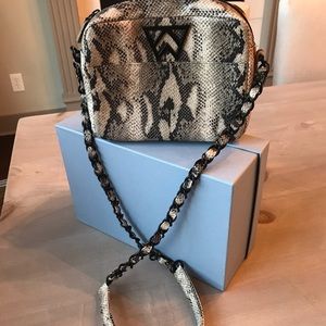 Kelly Wynn’s Mingle Mini in Boss Lady